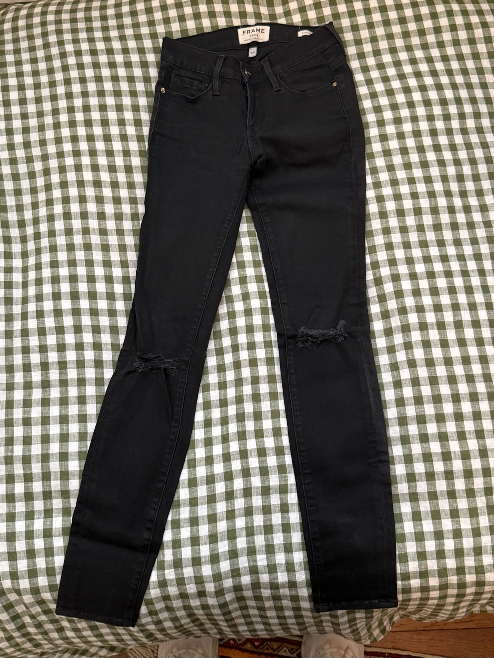 Frame Denim Black Skinny Jeans with Knee Rips